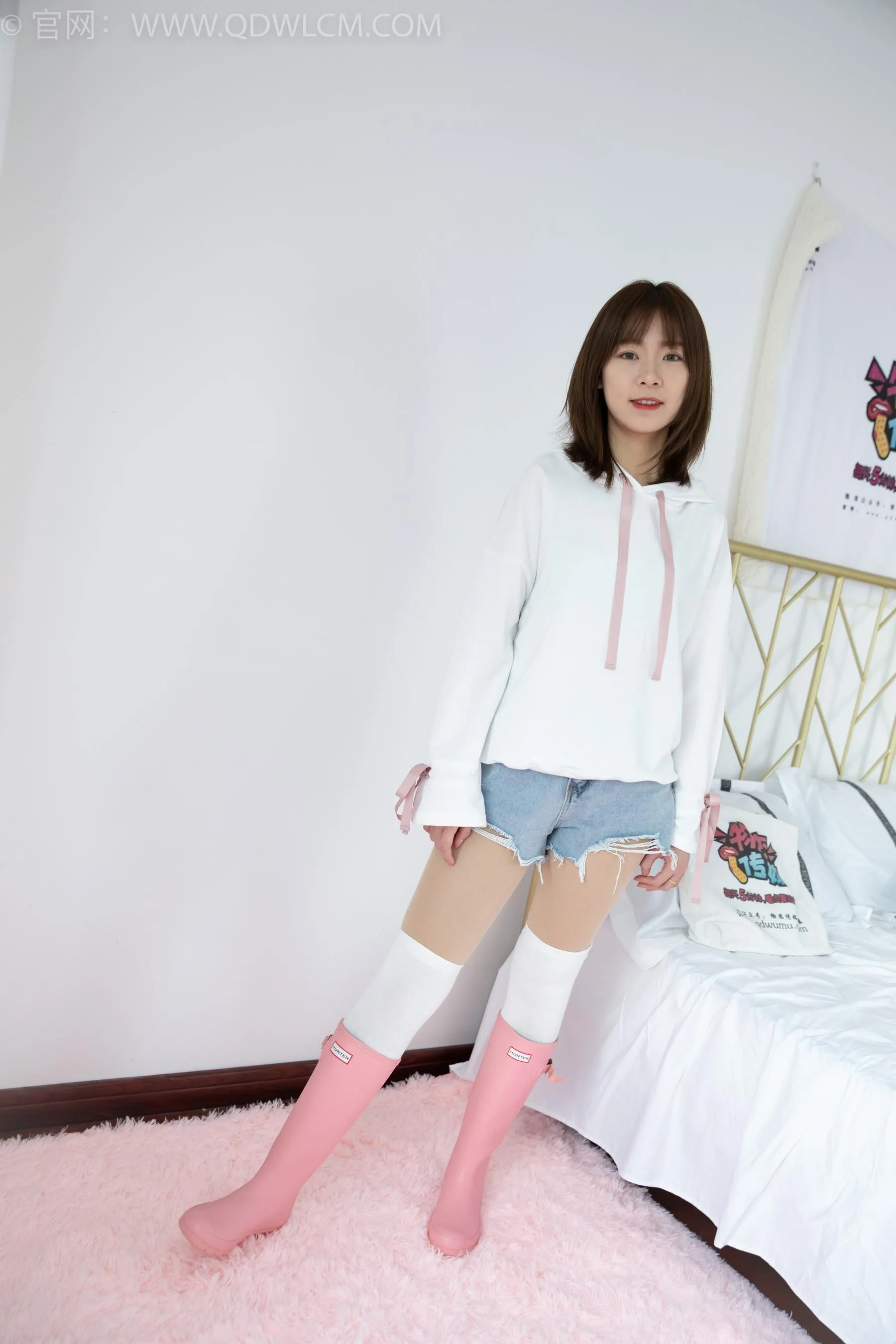 物恋传媒 NO.1509 婷婷-黑色的花 [162P]插图6